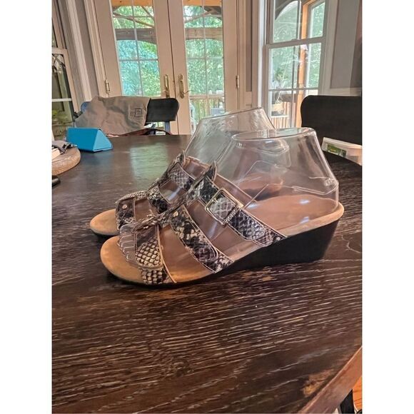 Vionic Rafia Snakeskin Embossed Adjustable Strap Slide Sandals sz 6 - Picture 1 of 6